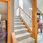 Cozy Cove Near Waterparks, Zip Line, Ski And More