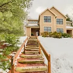 Cozy Cove Near Waterparks, Zip Line, Ski And More